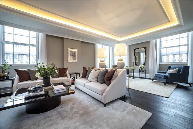 Whitehall Place, London, SW1A, photo 1