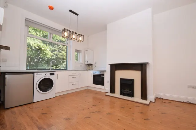 Fountain Street, Morley, LS27, photo 2