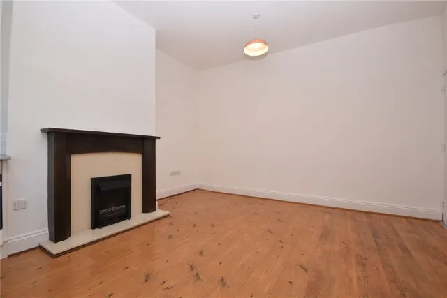 Fountain Street, Morley, LS27, photo 3