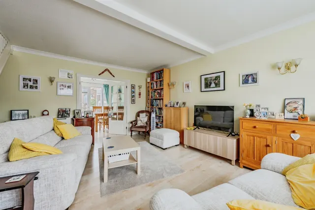 Ash Close, Merstham, RH1, photo 1