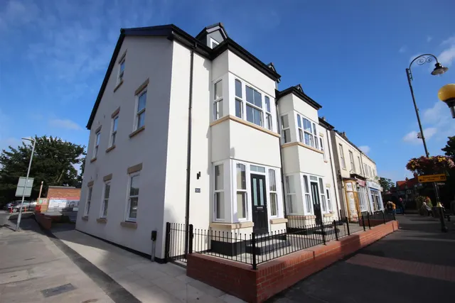 Cinema Street, Hornsea, photo 2