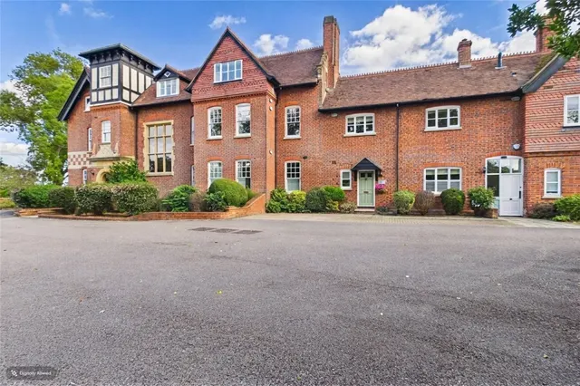 The Street, Mortimer, RG7, photo 1