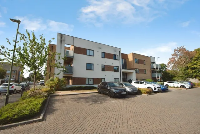 Blanchard Avenue, Gosport, PO13, photo 1