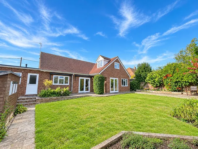 Church Lane, Brightwell-Cum-Sotwell, OX10, photo 1