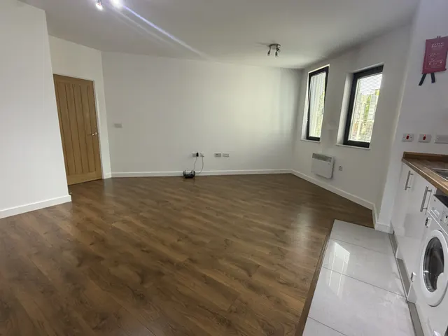 Touthill Place, City Centre, PE1, photo 3