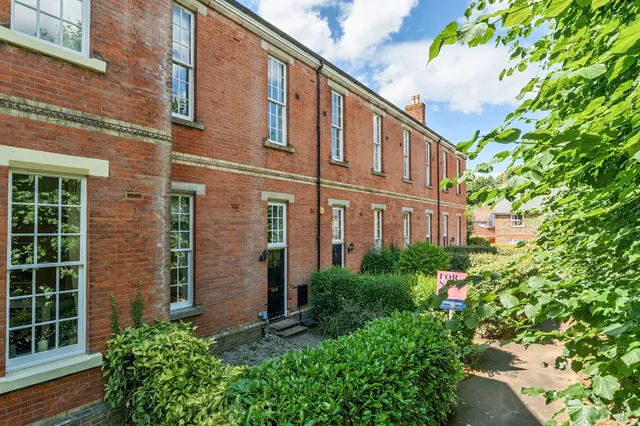 Cardwells Keep, Guildford, GU2, photo 1