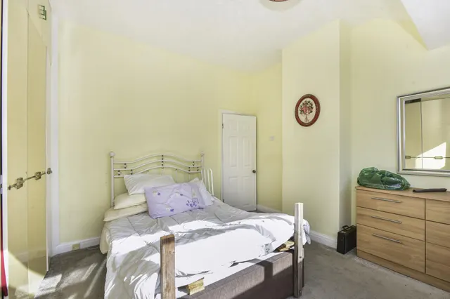 Ridgehill Avenue, Sheffield, S12, photo 2