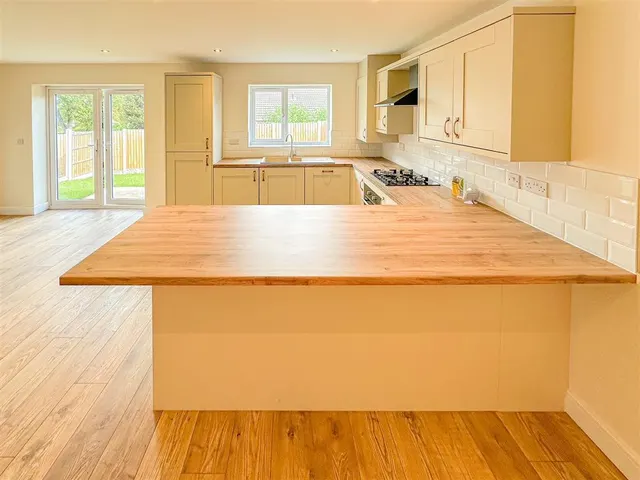 Minsthorpe Lane, South Elmsall, WF9, photo 3