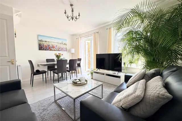 Photo 3 — Academy Place, College Town, Sandhurst, Berkshire, GU47 0AB