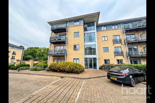 Castle Quay Close, Nottingham, NG7, photo 1