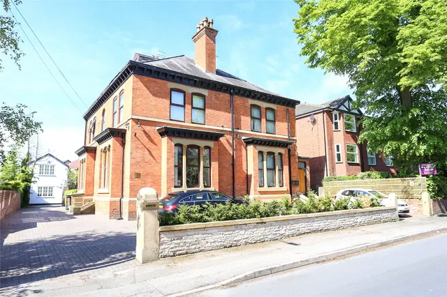Parsonage Road, Heaton Moor, SK4, photo 1