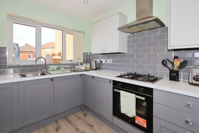 Chapel Street, Bilston, WV14, photo 3