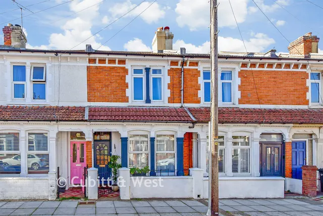 Mafeking Road, Southsea, PO4, photo 1