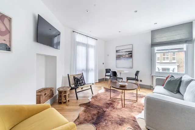 Flat B Cremorne Mansions, 39 Cremorne Road, London, photo 1