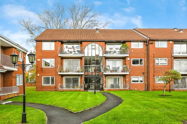 Menlove Mansions, Liverpool, L18, photo 1