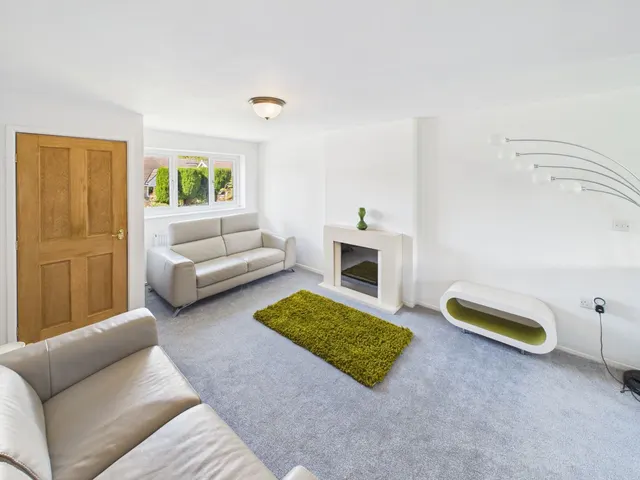 Mercer Crescent, Helmshore, BB4, photo 3