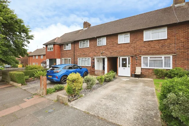 Pulborough Avenue, Eastbourne, photo 1