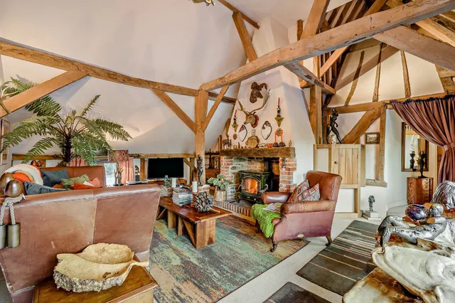 Photo 2 — Green Lane, Churt, Farnham, Surrey, GU10 2PA