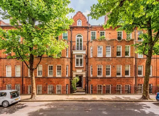 Beaumont Crescent, West Kensington, W14, photo 1