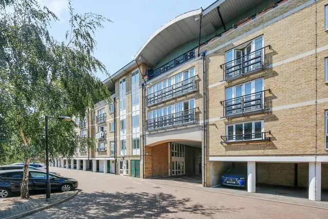 4 Locksons Close, London, E14 6BH, photo 1
