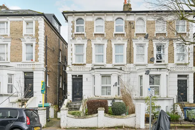 Front Basement Flat, 40 Windsor Road, Ealing, photo 1