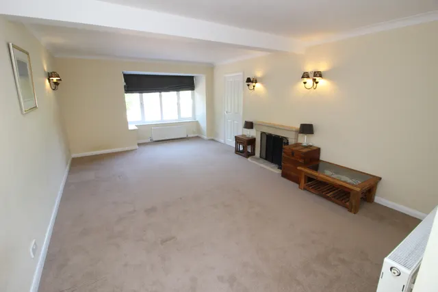 Worcester Gardens, Worcester Park, KT4, photo 3