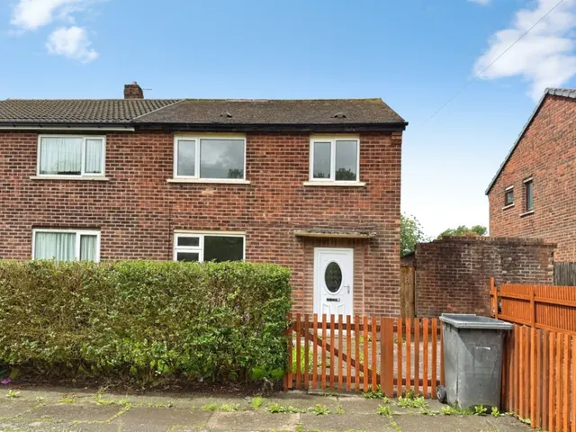 Empress Drive, Leigh, WN7, photo 1