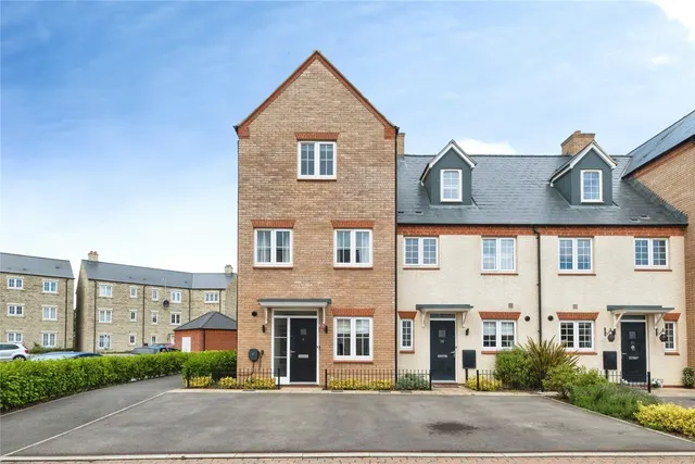 Croxton Square, BICESTER, Oxfordshire, OX26, photo 1