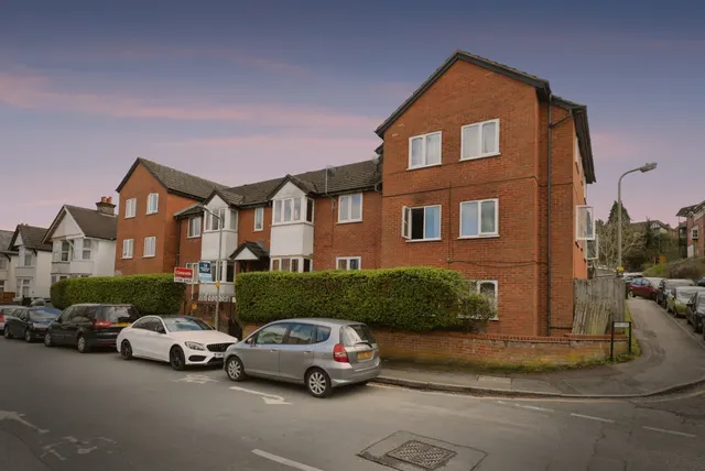 Abercromby Avenue, High Wycombe, HP12, photo 1