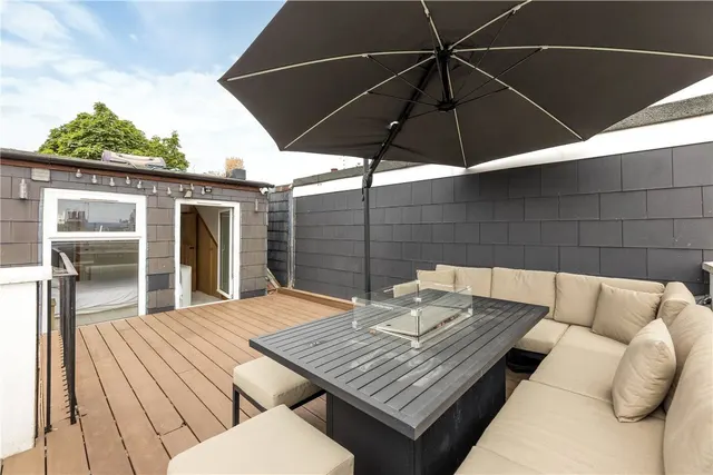 Carlton Road, London, W4, photo 1