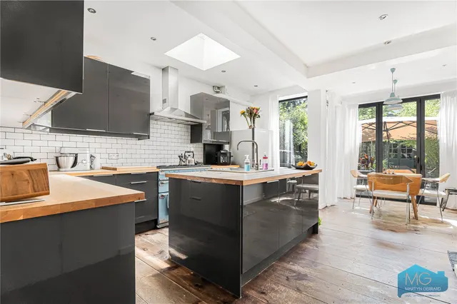 Inderwick Road, Crouch End, N8, photo 2