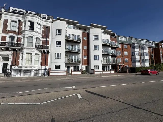 Clarence Parade, Southsea, PO5, photo 1