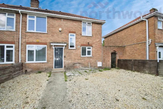 Beverley Road, Student, NR5, photo 1