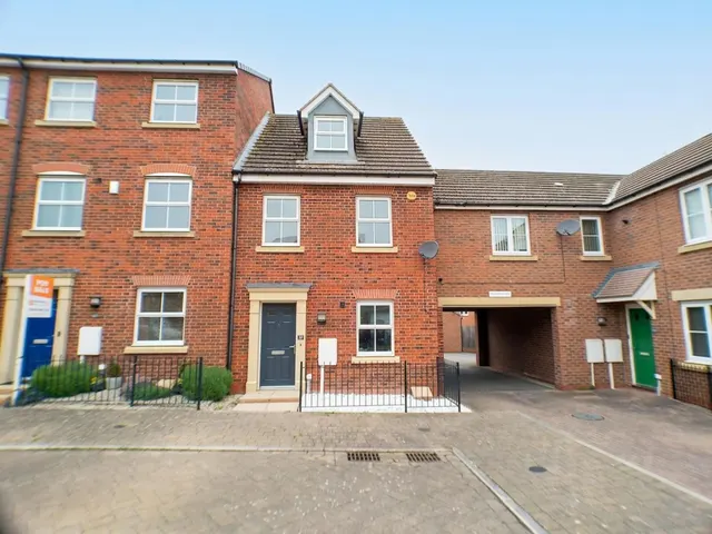 Cherwell Gardens, Bingham, NG13, photo 1