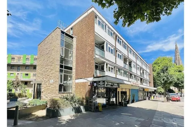 Glengarnock Avenue, London, E14, photo 1