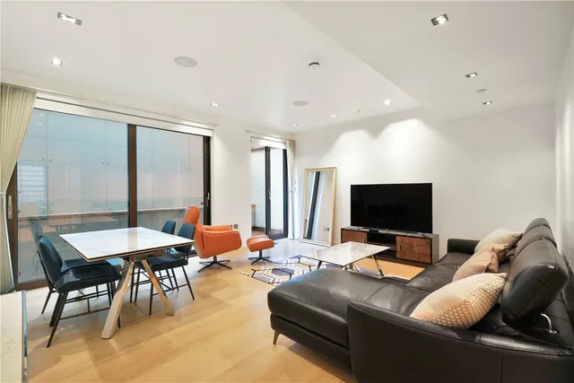 Grosvenor Hill, London, W1K, photo 2