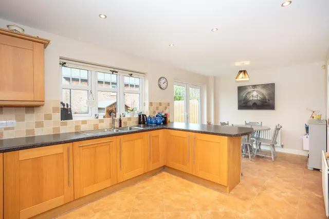 Carlyle Drive, Dumfries, DG1, photo 2