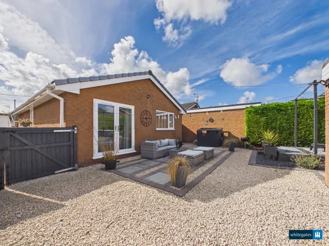 Ffordd Pentre, Johnstown, LL14, photo 2