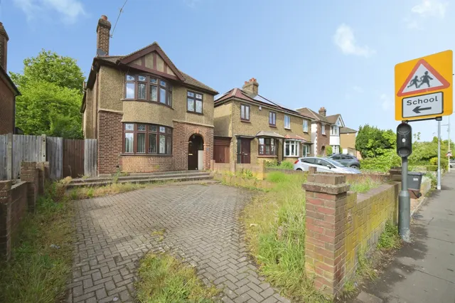 Park Road, Ware, photo 1