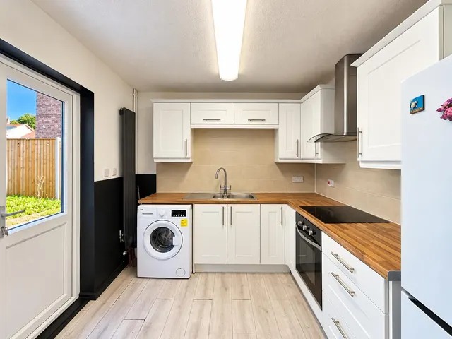Lambeth Road, Nottingham, NG5, photo 3