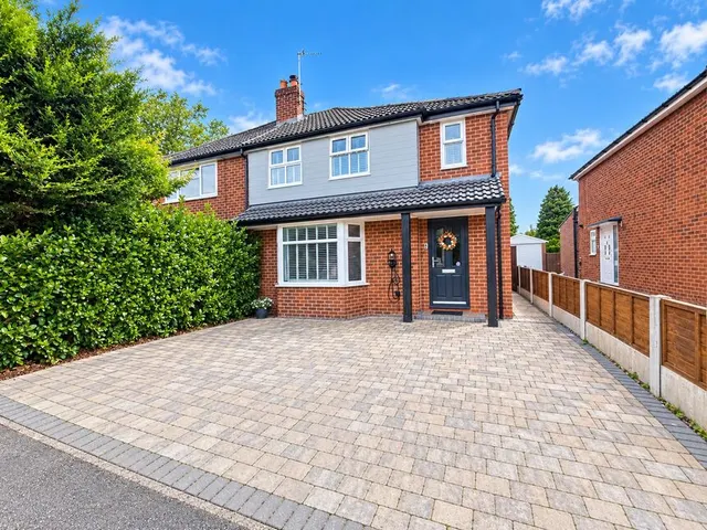 Wingfield Avenue, Wilmslow, SK9, photo 1
