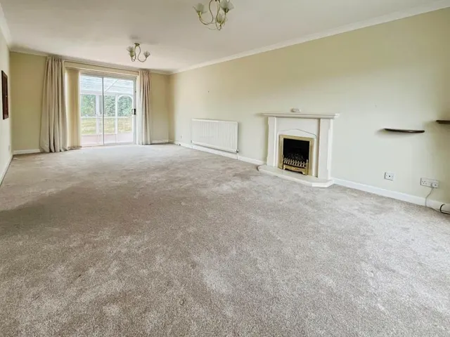 Marsh Close, Freshwater, PO40, photo 2
