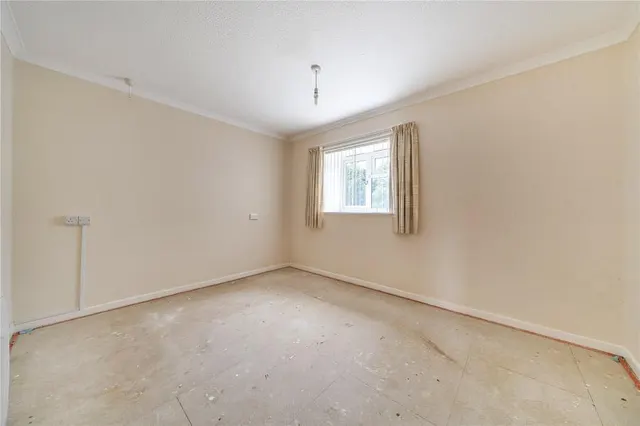 Oxford Road, Redhill, RH1, photo 2
