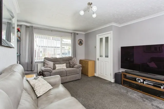 Lowther Crescent, Leyland, PR26, photo 2
