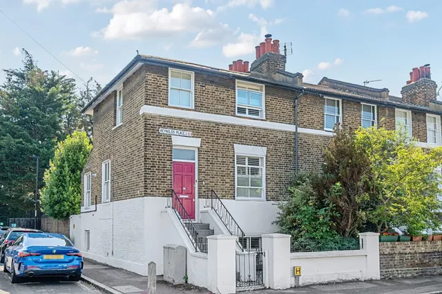 Reynolds Place, SE3, photo 1