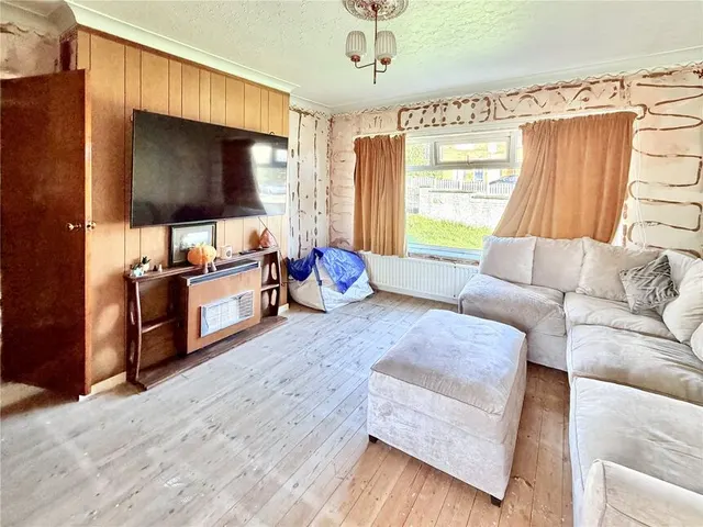 Cemetery Road, Hemingfield, S73, photo 3