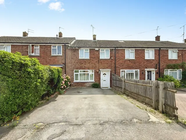 Palmer Avenue, Aylesbury, photo 1