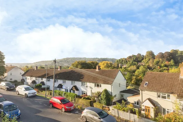 Whitemore Court, Batheaston, BA1, photo 2