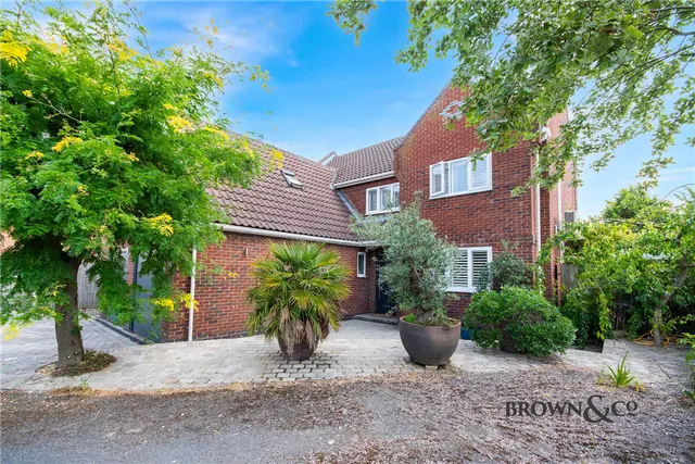 Clyro Place, Sutton Cum Lound, photo 1