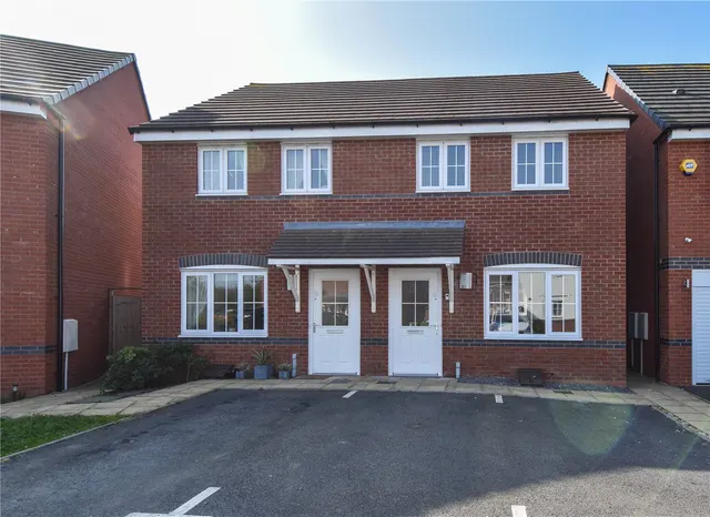 Rectory Gardens, Alvechurch, Birmingham, B48 7TH, photo 1